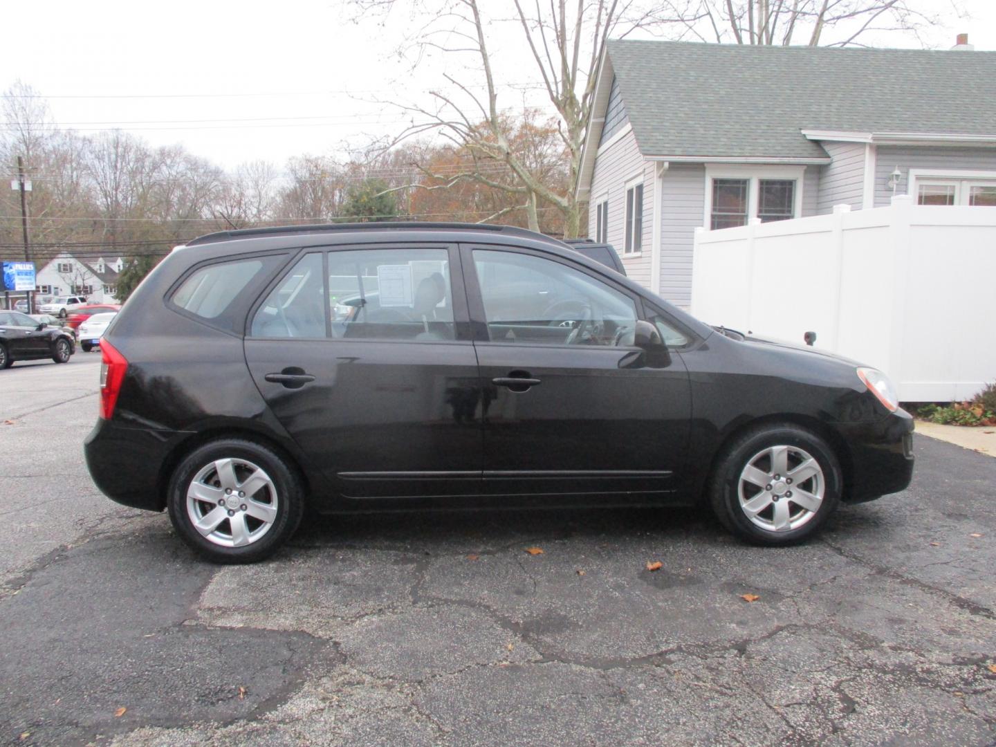 2008 BLACK Kia Rondo (KNAFG526X87) , AUTOMATIC transmission, located at 540a Delsea Drive, Sewell, NJ, 08080, (856) 589-6888, 39.752560, -75.111206 - Photo#7